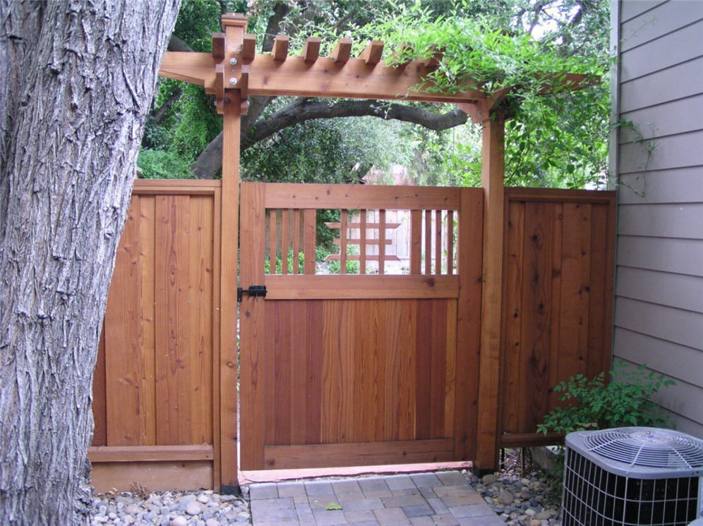 Gates & Arbors